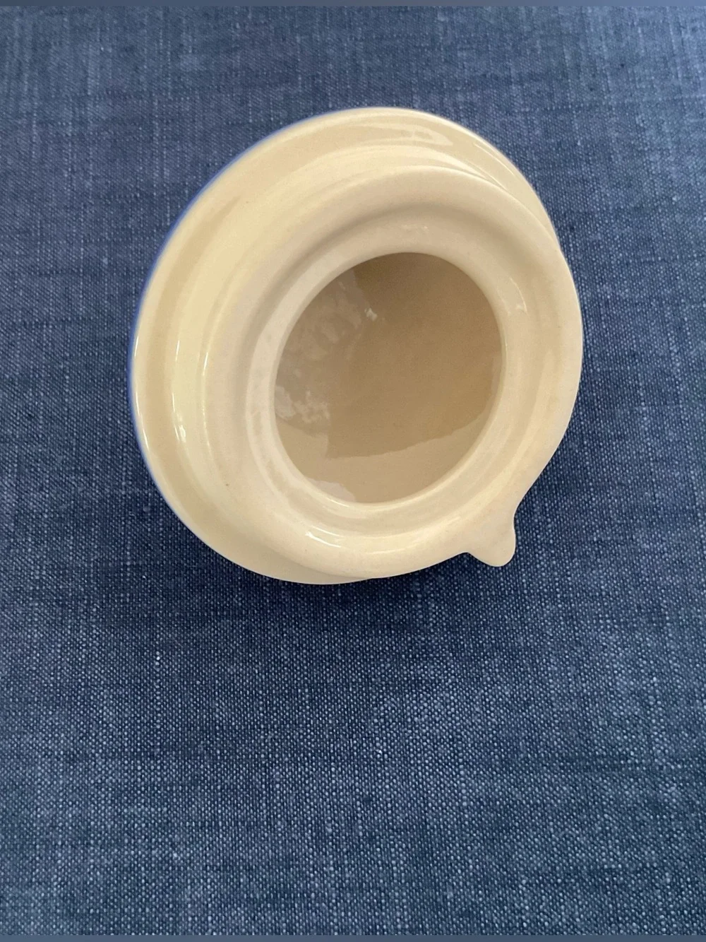 Discontinued Pfaltzgraff Pistoulet by Jane Koplen Ceramic Teapot with Blue Lid